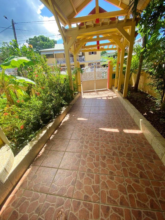 Appartement Moderne A Pointe Noire 36 M² Piscine & Jacuzzi Exterior foto